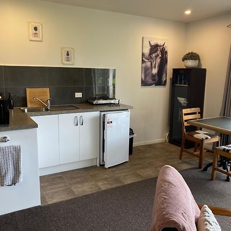 Aratahi Cottages Carterton Buitenkant foto
